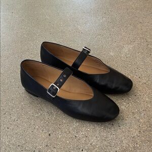 The Remy Mary Jane Flat
